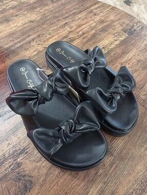 Jessica Carlyle Platform Sandals
